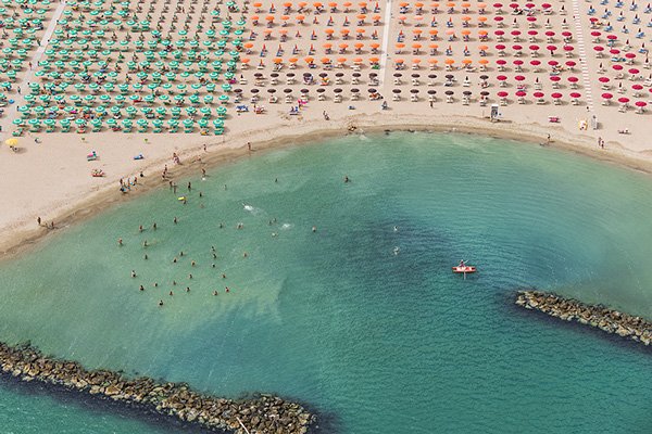 Bernard Lang - Fotos aéreas em praia da Itália
